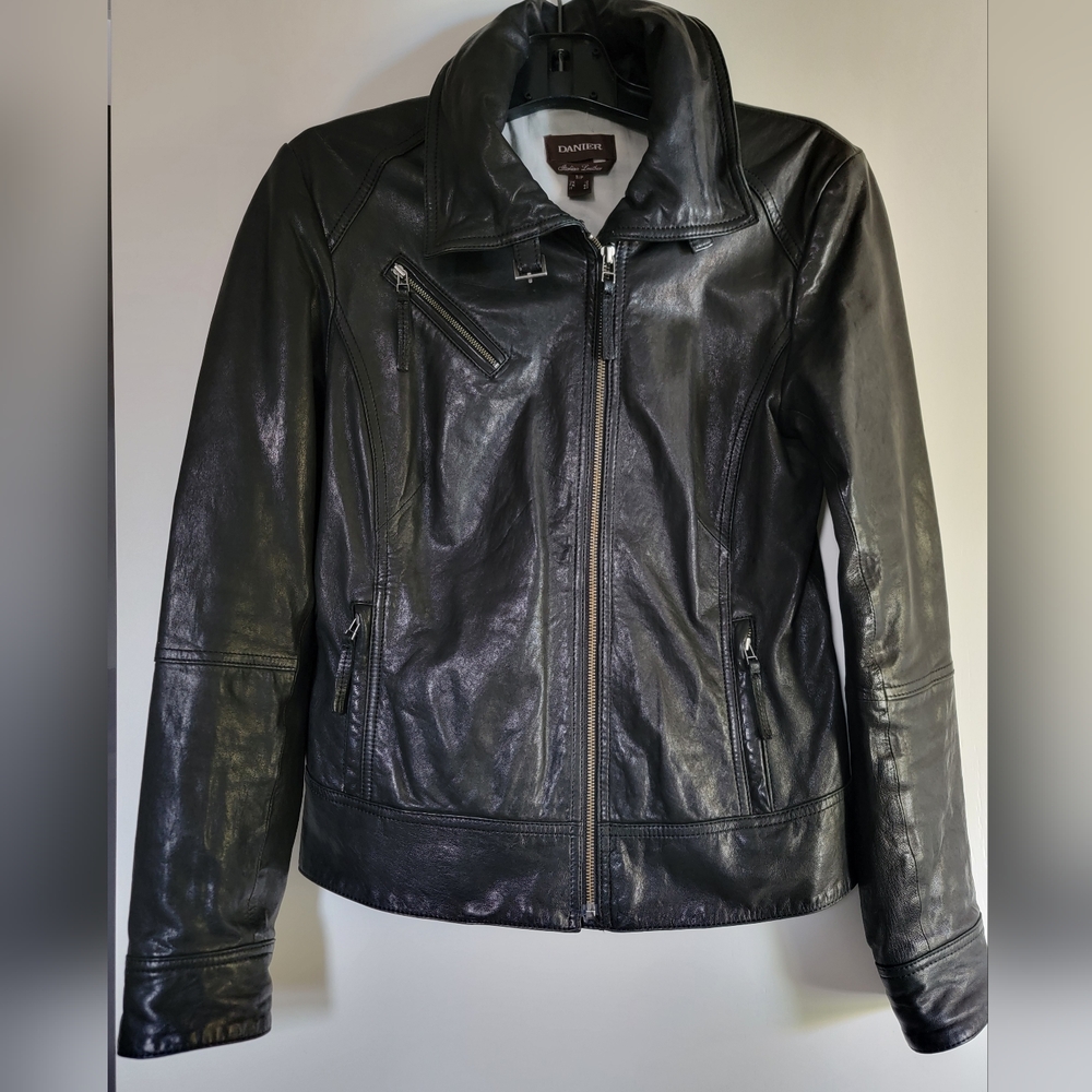 Danier Leather Moto Jacket Sz Small